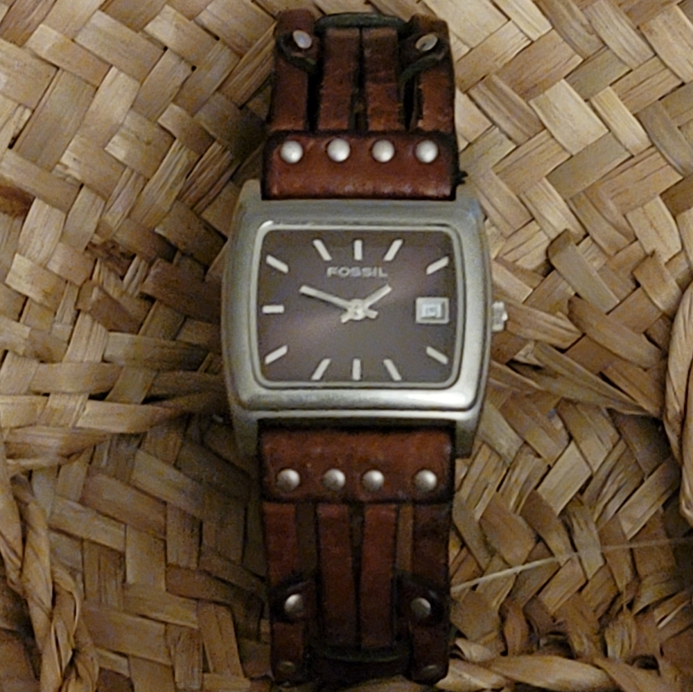 Fossil Watch Used needs battery